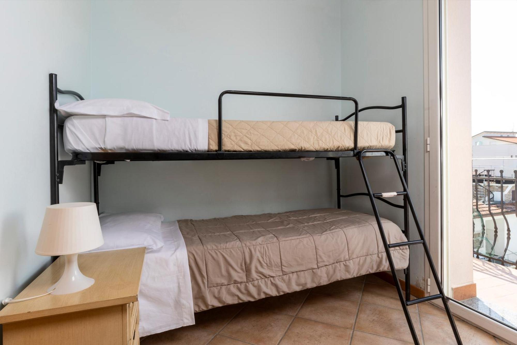 Residence Tre Trilo&Suites Римини Экстерьер фото